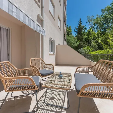 Mara Apartman